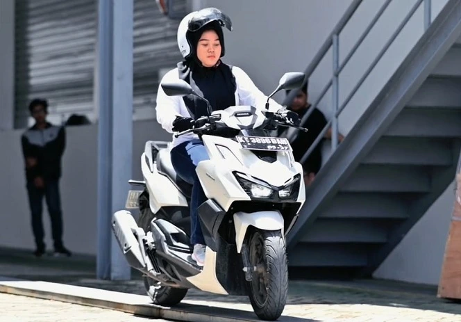Narrow Plank: Teknik Berkendara Aman dan Seimbang di Jalan Sempit