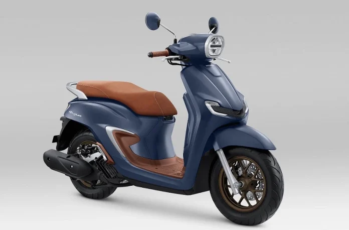 Tampil Mewah! Honda Stylo 160 Rilis Warna Baru Royal Matte Blue
