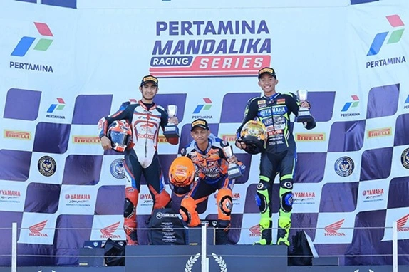 Mandalika Racing Series, ART Raih Podium Lewat Andi Gilang dan Resky YH Mandalika Racing Series, ART Raih Podium Lewat Andi Gilang dan Resky YH