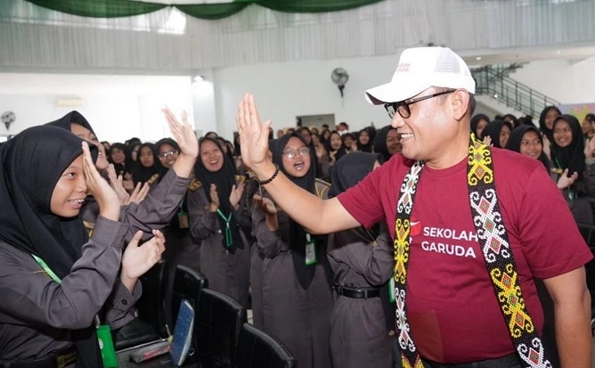 Sekolah Garuda Transformasi Diluncurkan di SMA Negeri 10 Samarinda