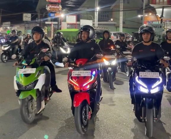 Rolling City Malam Hari, Komunitas Honda Samarinda Tampil Stylish Vario Night Ride