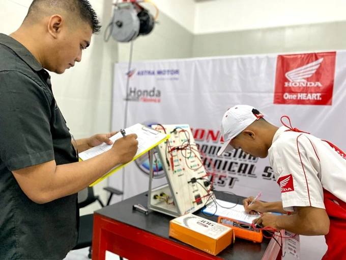 122 Teknisi Honda Adu Skill di Technical Skill Contest 2026 Regional Kaltim