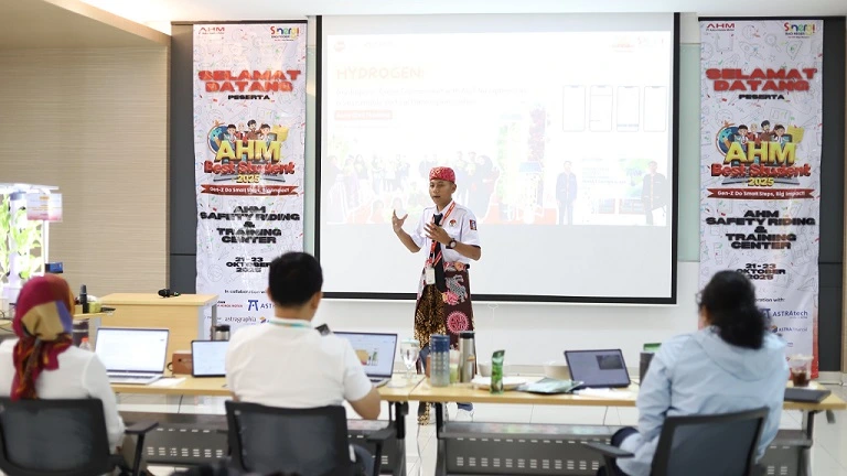 Buruan Daftar! AHM Best Student 2026 Siapkan Beasiswa dan Hadiah Ratusan Juta