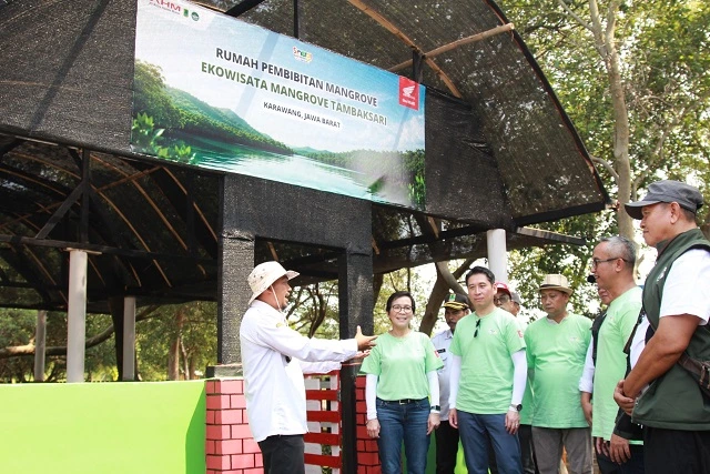 15.000 Mangrove Ditanam, Ekowisata Tambaksari Makin Siap Jadi Destinasi Hijau 15.000 Mangrove Ditanam, Ekowisata Tambaksari Makin Siap Jadi Destinasi Hijau
