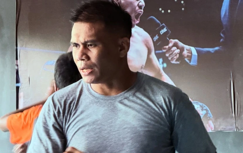 Eko Roni Saputra Dari Pegulat Kaltim, Sempat Kira Tawaran MMA Penipuan hingga Tembus ONE Championship Eko Roni Saputra: Dari Pegulat Kaltim, Sempat Kira Tawaran MMA Penipuan hingga Tembus ONE Championship