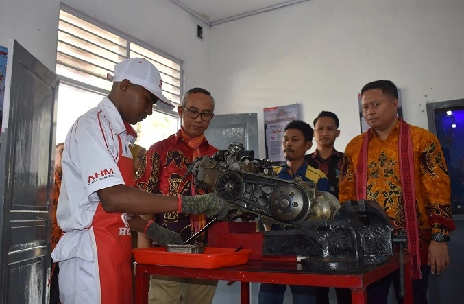 Pendidikan Vokasi Makin Luas, AHM Resmikan SMK Binaan di Sorong Pendidikan Vokasi Makin Luas, AHM Resmikan SMK Binaan di Sorong