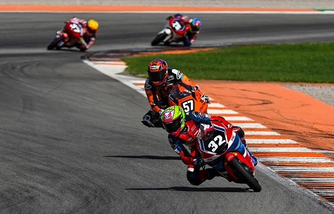 Ramadhipa Makin Ganas, Tembus 5 Besar Klasemen Moto3 Junior
